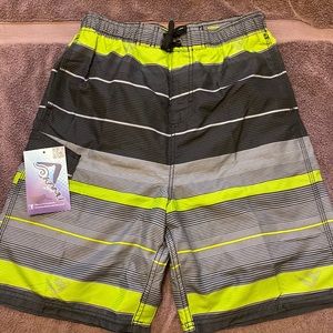 Kanu board shorts - Boys SZ 14-16